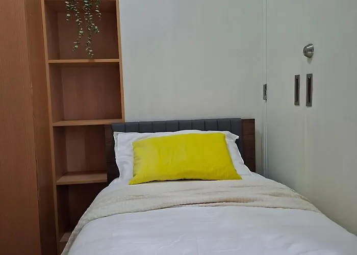 Greenbelt Hamilton Residences By Chikat Apartahotel Manila