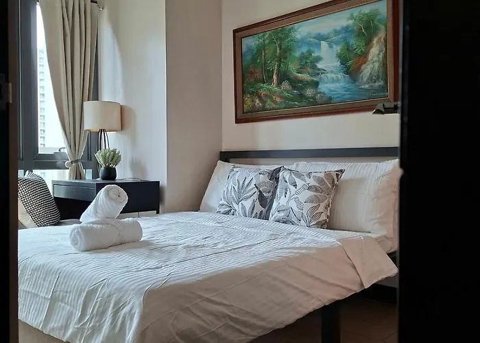 Greenbelt Hamilton Residences By Chikat