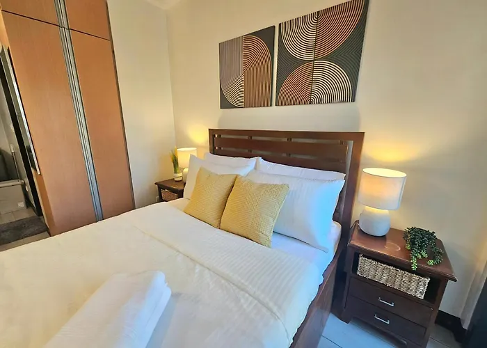 Apartahotel Greenbelt Hamilton Residences By Chikat 4*
