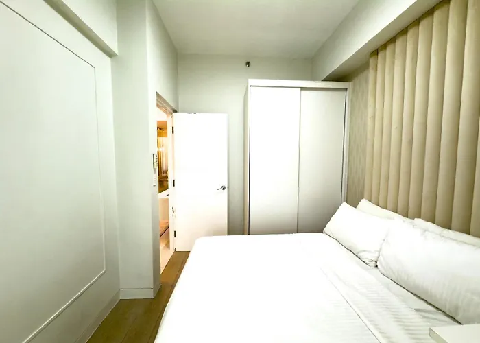 Aparthotel Greenbelt Hamilton Residences By Chikat 4*